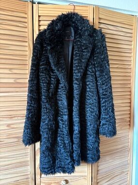 Forever 21 Black Faux Fur Teddy Coat